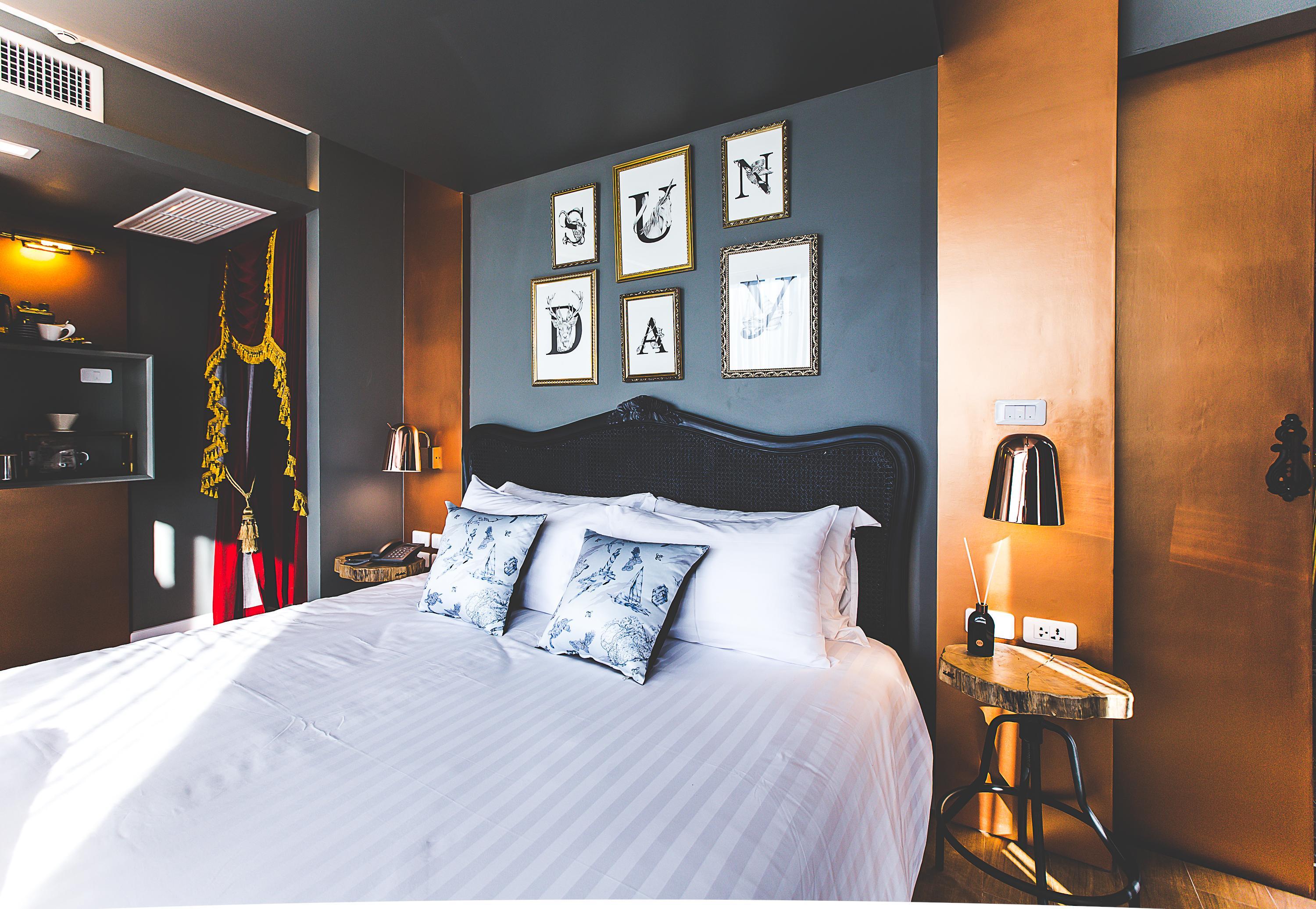 Art Mai Gallery Nimman Hotel شيانغ ماي المظهر الخارجي الصورة A room at the hotel